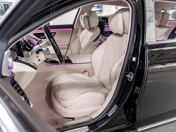 Mercedes-Benz Maybach S-Класс Черный Non metallic фото 9