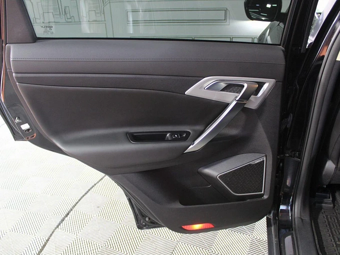 Geely Atlas 2019 2.4 AT (149 л.с.) фото 25