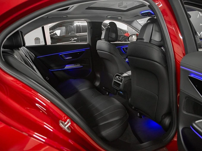 Mercedes-Benz E-Класс Красный Non metallic фото 12