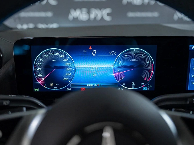 Mercedes-Benz GLA Белый Non metallic фото 16