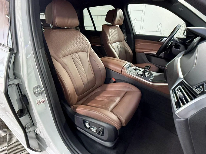 BMW X5 2021 3.0d AT 4WD (249 л.с.) фото 13