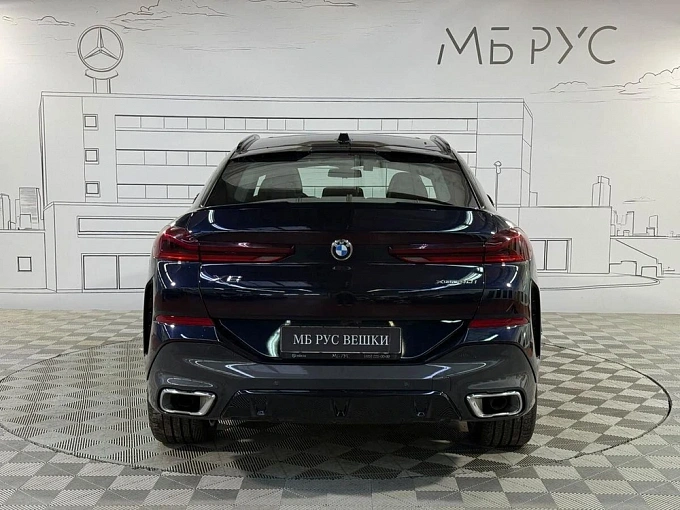 BMW X6 2023 3.0 AT 4WD (381 л.с.) фото 11
