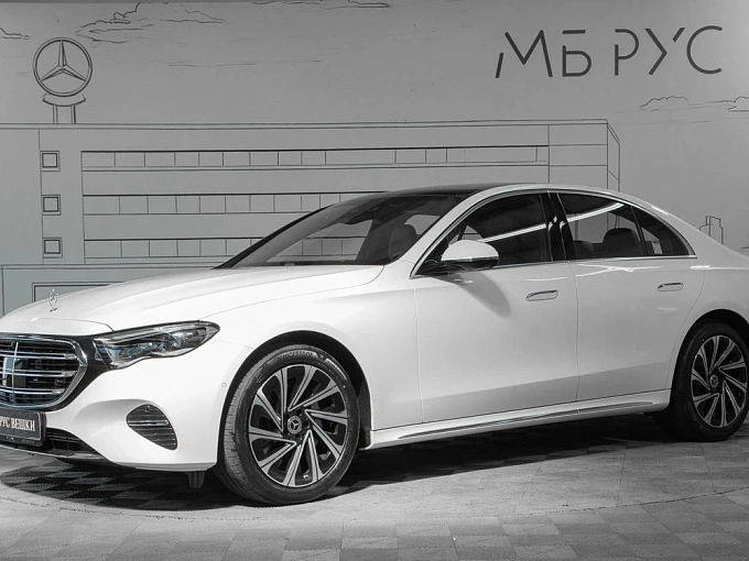 Mercedes-Benz E-Класс Белый Non metallic фото 1