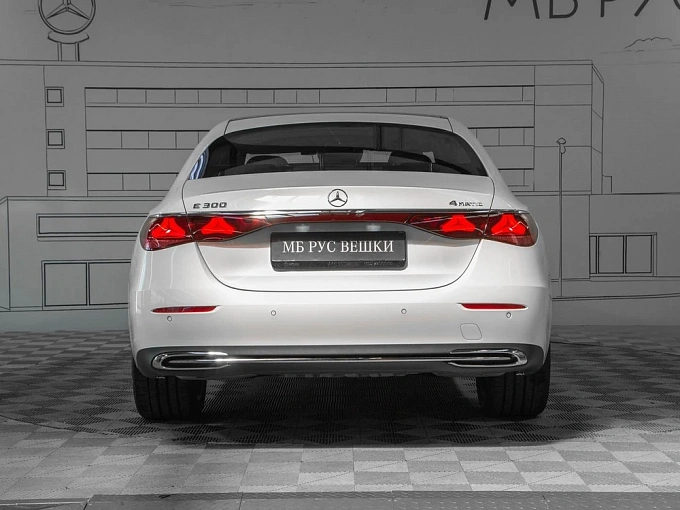 Mercedes-Benz E-Класс Белый Non metallic фото 8