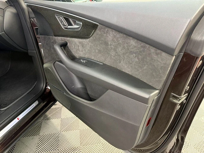 Audi Q8 2020 3.0d AT 4WD (249 л.с.) фото 27