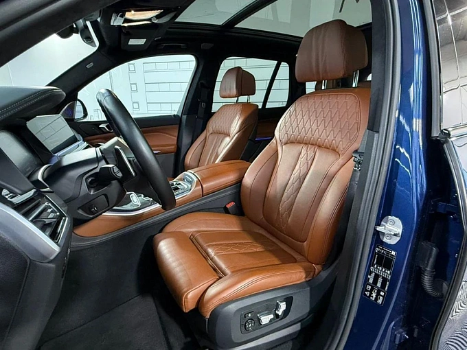 BMW X5 2020 3.0d AT 4WD (400 л.с.) фото 13