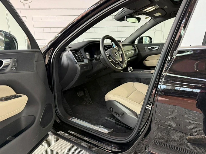 Volvo XC60 2025 2.0 AT 4WD (250 л.с.) фото 19