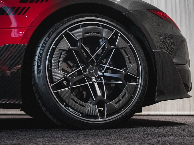 Mercedes-Benz AMG PureSpeed Красный Non metallic фото 23