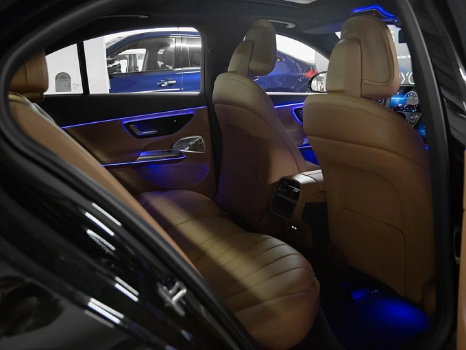 Mercedes-Benz E-Класс Черный Non metallic фото 11