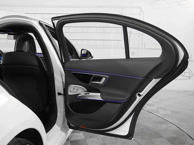 Mercedes-Benz E-Класс Белый Non metallic фото 36