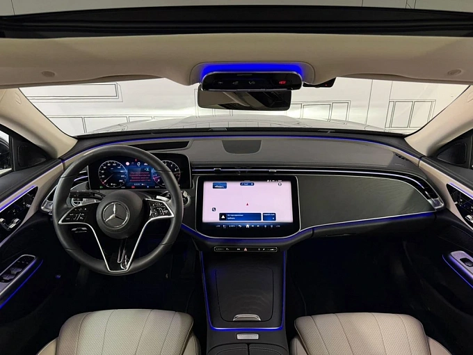 Mercedes-Benz E-Класс Синий Non metallic фото 2