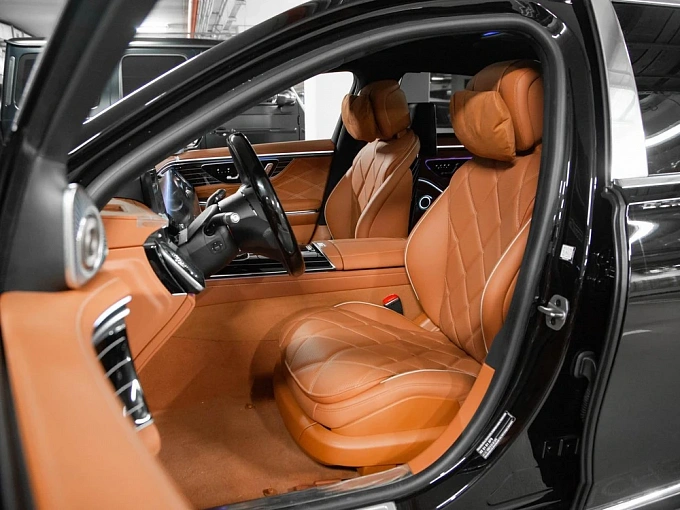 Mercedes-Benz Maybach S-Класс Черный Non metallic фото 14