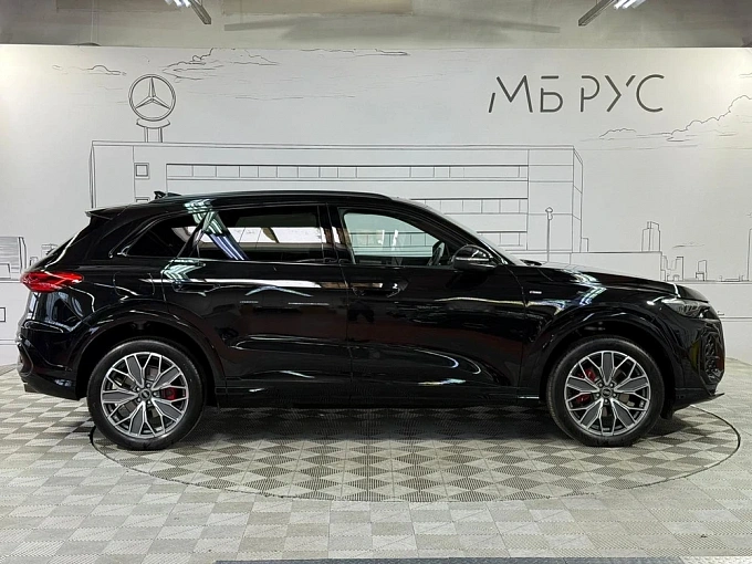 Audi Q5 Черный Non metallic фото 7
