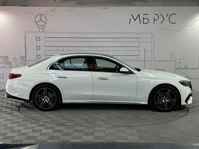 Mercedes-Benz E-Класс Белый Non metallic фото 7