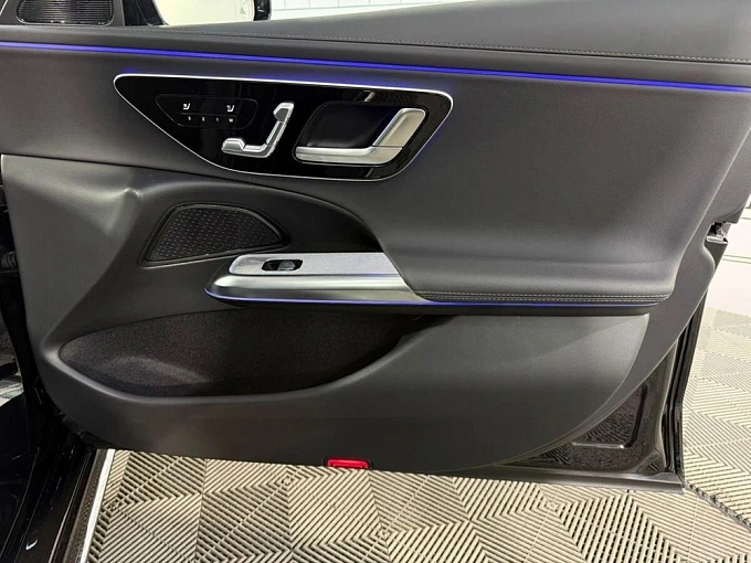 Mercedes-Benz E-Класс 2025 2.0d AT 4Matic (197 л.с.) фото 26