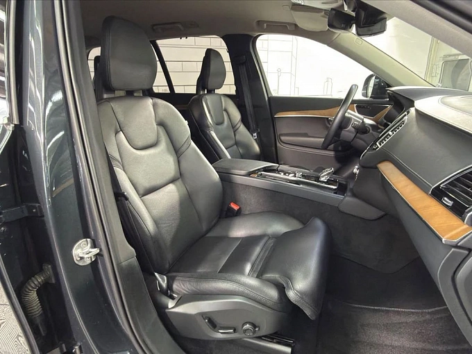 Volvo XC90 2021 2.0 AT 4WD (320 л.с.) фото 12