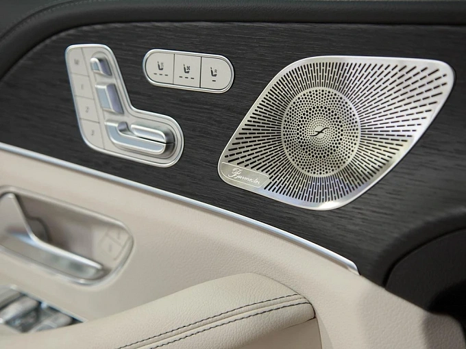 Mercedes-Benz GLE Белый Non metallic фото 22