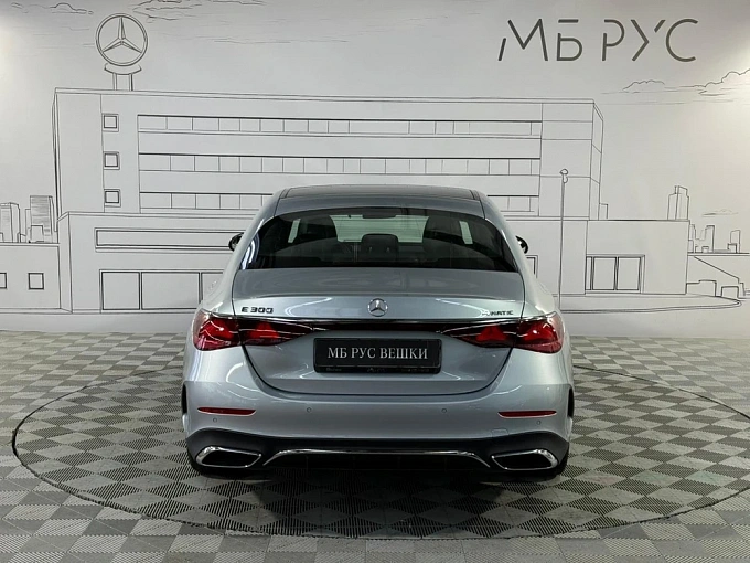 Mercedes-Benz E-Класс Серебряный Non metallic фото 8