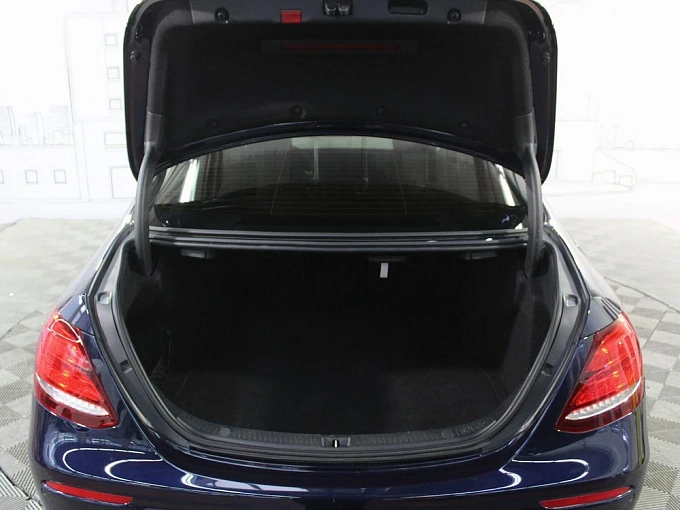 Mercedes-Benz E-Класс 2020 220 2.0d AT 4Matic (194 л.с.) фото 18