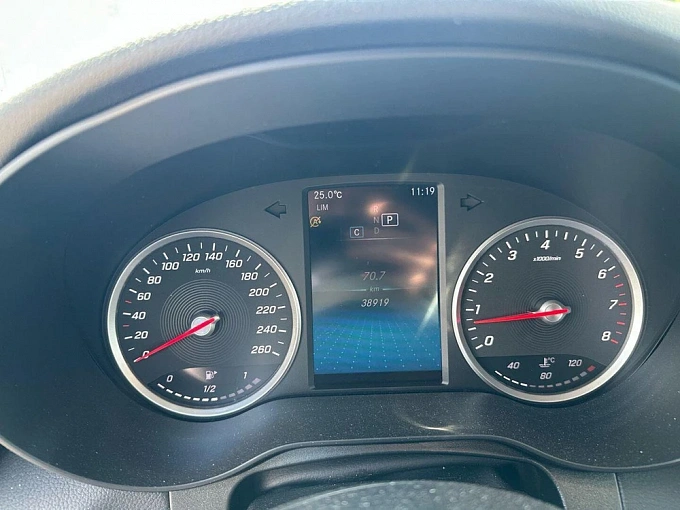Mercedes-Benz GLC 2019 200 2.0 AT 4Matic (197 л.с.) фото 15
