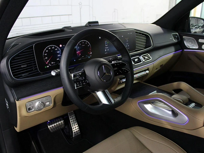 Mercedes-Benz GLS 2025 580 4.0 AT 4Matic (517 л.с.) фото 10