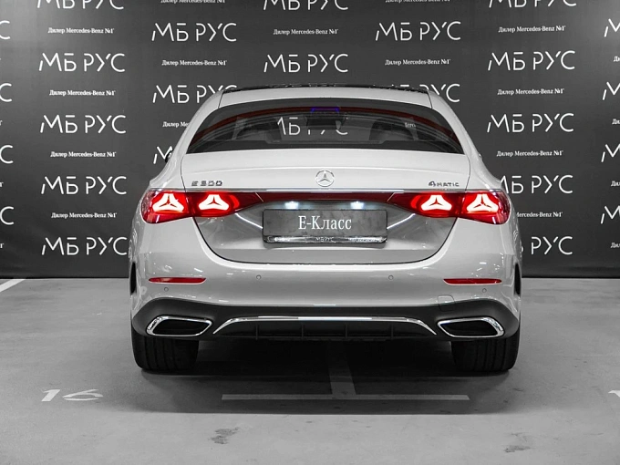 Mercedes-Benz E-Класс Серый Non metallic фото 4