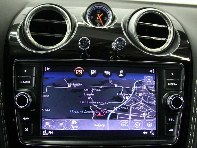 Bentley Bentayga 2017 6.0 AT 4WD (608 л.с.) фото 30