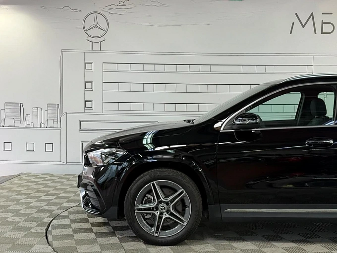 Mercedes-Benz GLA Черный Non metallic фото 13