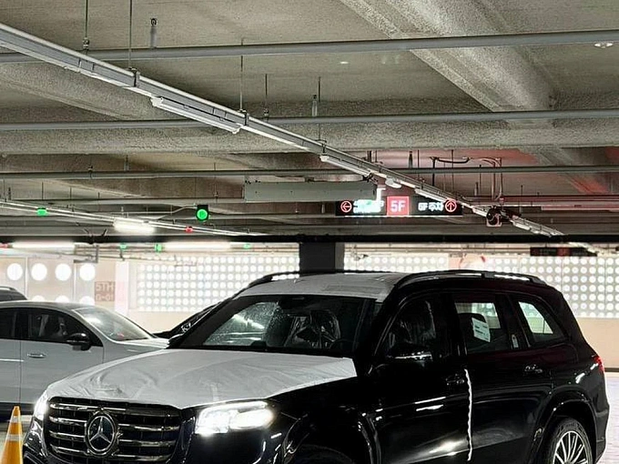 Mercedes-Benz GLS Черный Non metallic фото 1