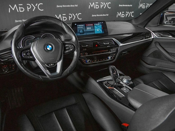 BMW 5 серии 2017 530 2.0 AT 4WD (249 л.с.) фото 6