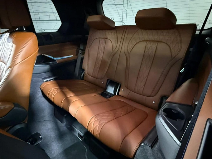 BMW X7 2022 4.4 AT 4WD (530 л.с.) фото 18