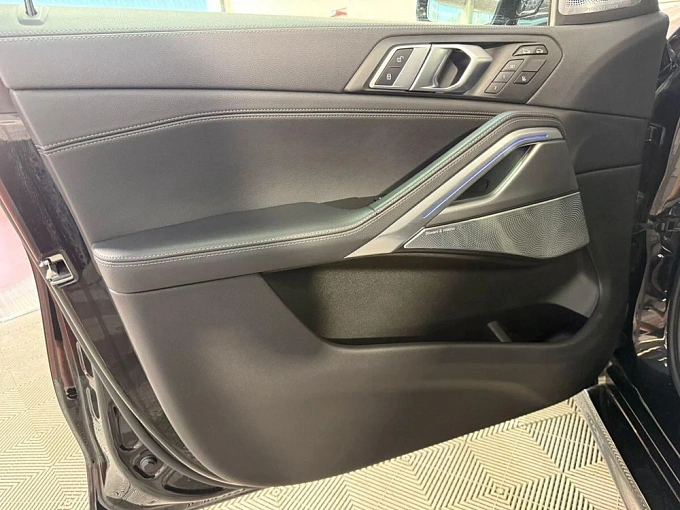 BMW X6 2022 3.0d AT 4WD (286 л.с.) фото 19