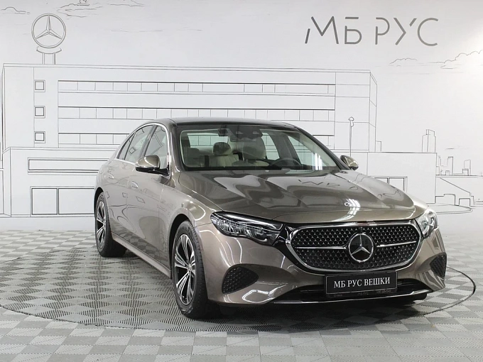 Mercedes-Benz E-Класс Серый Non metallic фото 2