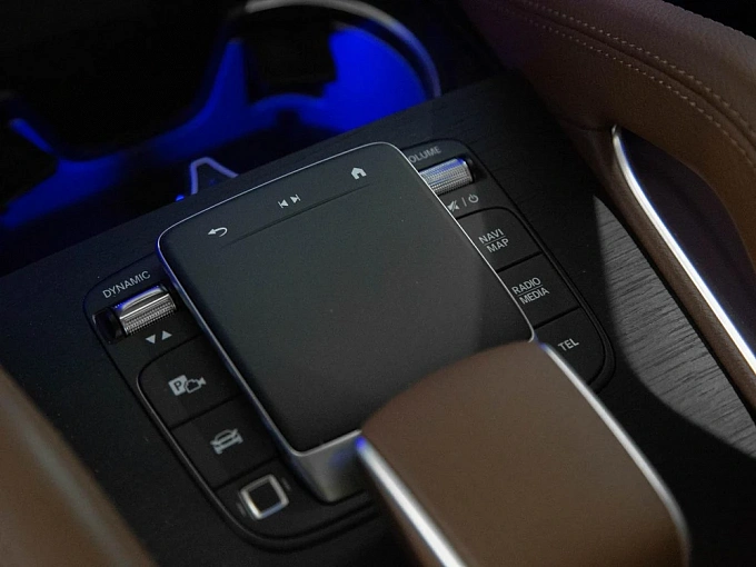 Mercedes-Benz GLE Белый Non metallic фото 21