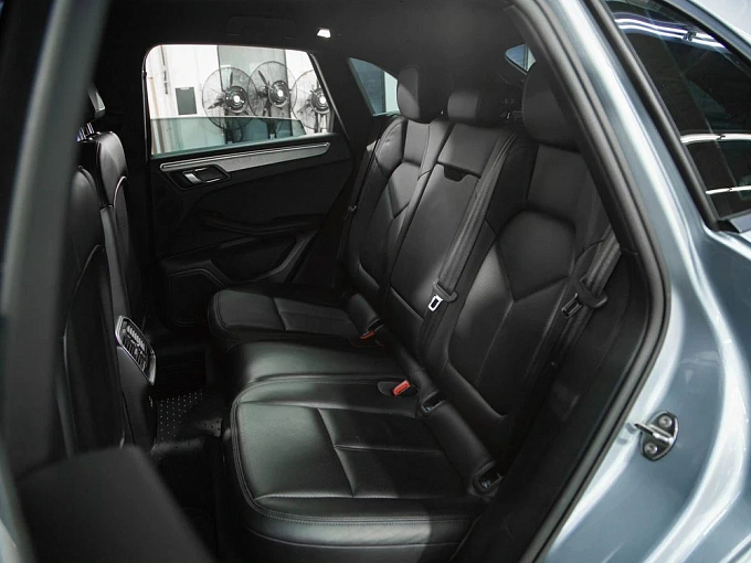 Porsche Macan 2020 2.0 AMT 4WD (252 л.с.) фото 14