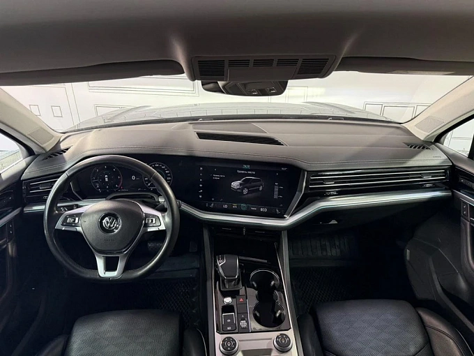 Volkswagen Touareg 2018 3.0d AT 4WD (249 л.с.) фото 9