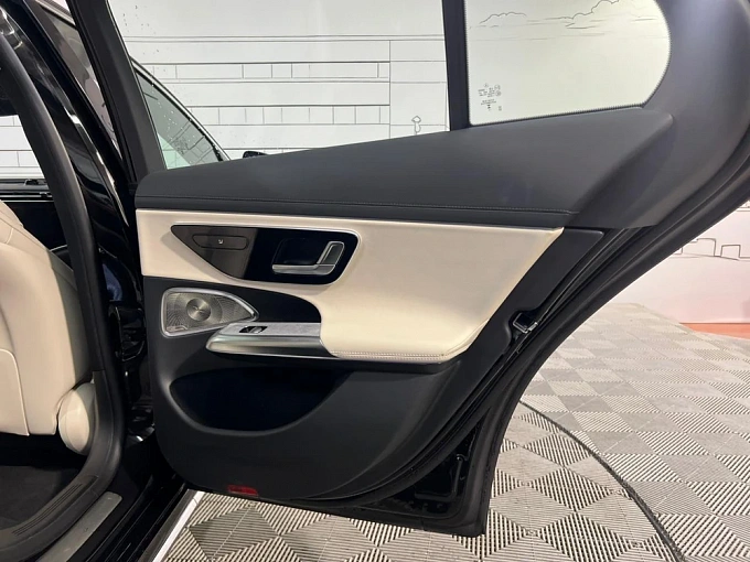 Mercedes-Benz E-Класс Черный Non metallic фото 28