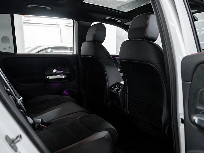Mercedes-Benz GLB Белый Non metallic фото 9