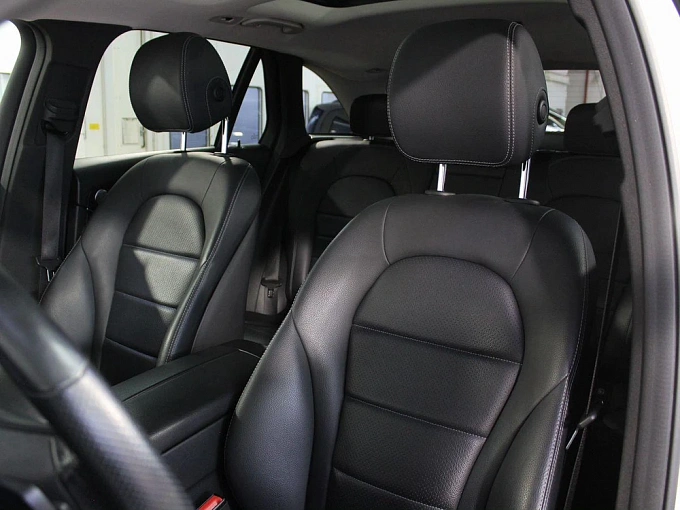 Mercedes-Benz GLC 2018 250 2.0 AT 4Matic (211 л.с.) фото 12