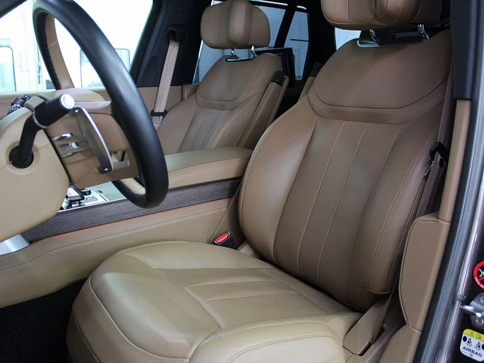 Land Rover Range Rover 2022 3.0d AT 4WD (350 л.с.) фото 11
