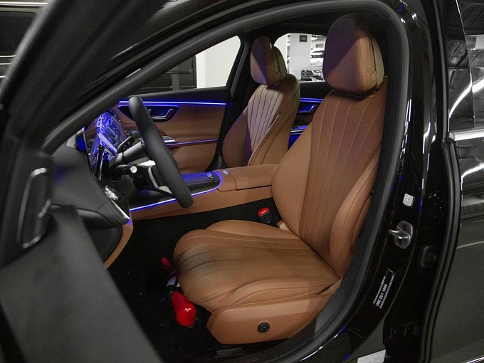 Mercedes-Benz E-Класс Черный Non metallic фото 16