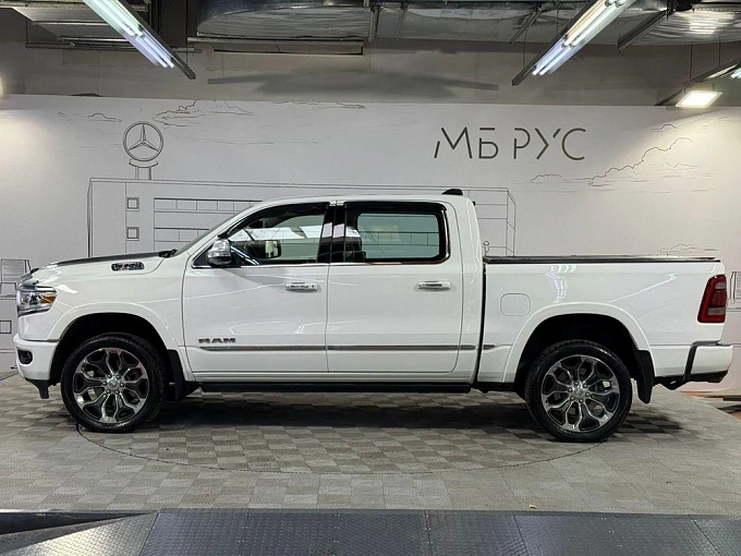 RAM 1500 2022 5.7 AT 4WD (395 л.с.) фото 3