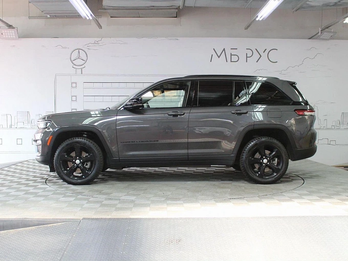 Jeep Grand Cherokee 2023 2.0 AT 4WD (272 л.с.) фото 3