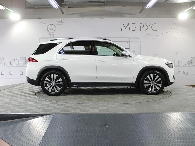 Mercedes-Benz GLE Белый Non metallic фото 37
