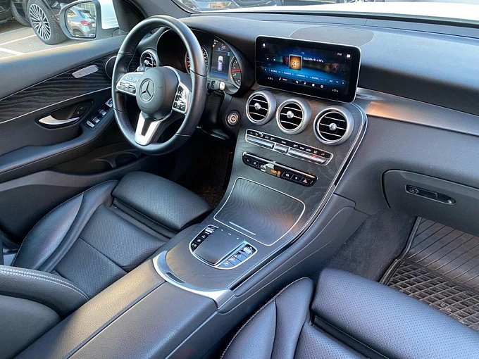 Mercedes-Benz GLC 2021 200 2.0 AT 4Matic (197 л.с.) фото 8