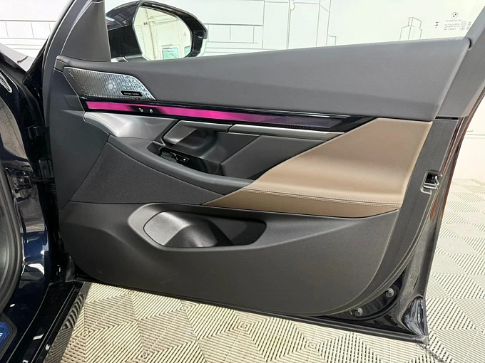 BMW 5 серии Черный Non metallic фото 29