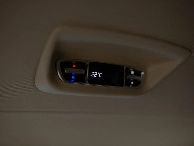Mercedes-Benz V-Класс Черный Non metallic фото 31