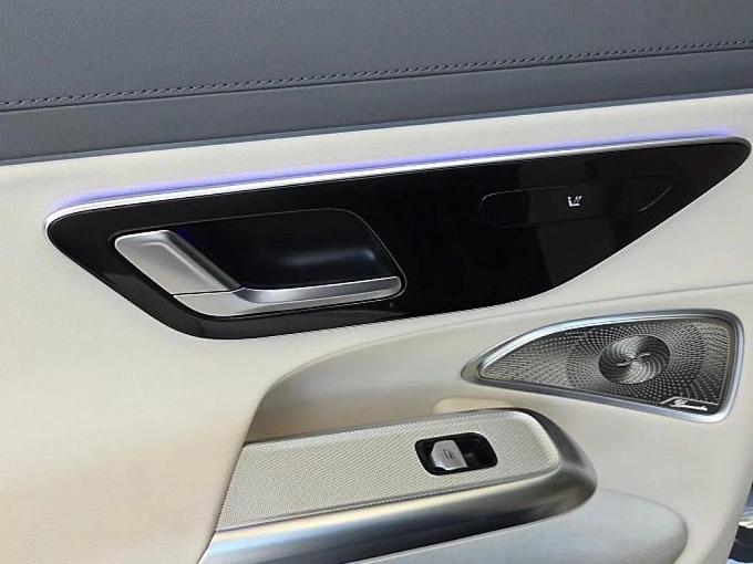 Mercedes-Benz E-Класс Черный Non metallic фото 13