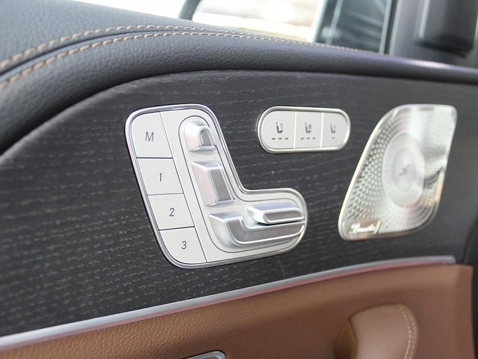 Mercedes-Benz GLS Серый Non metallic фото 13