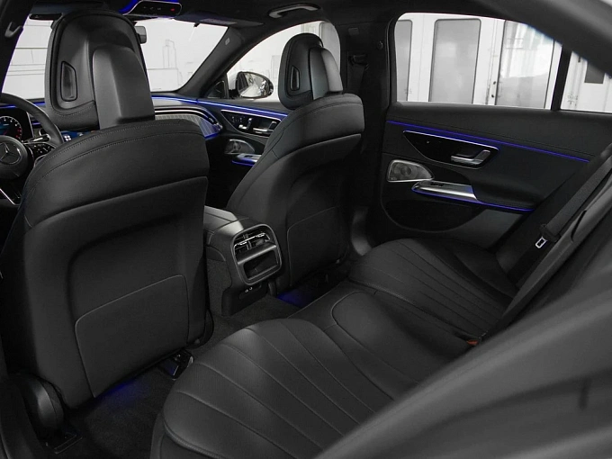 Mercedes-Benz E-Класс Белый Non metallic фото 16